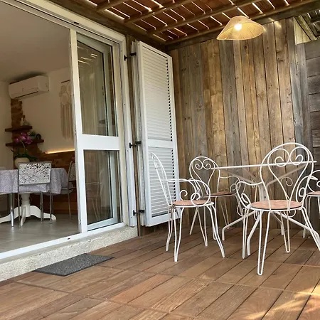Maison Avec Jardin Et Parking Privé à 300m Du Centre De -vecchio * Porto-Vecchio (Corsica)