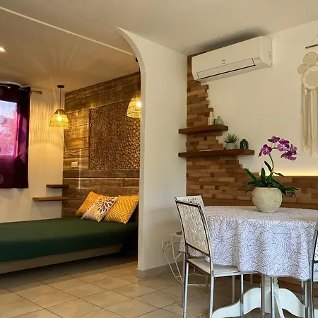 Maison Avec Jardin Et Parking Privé à 300m Du Centre De -vecchio *