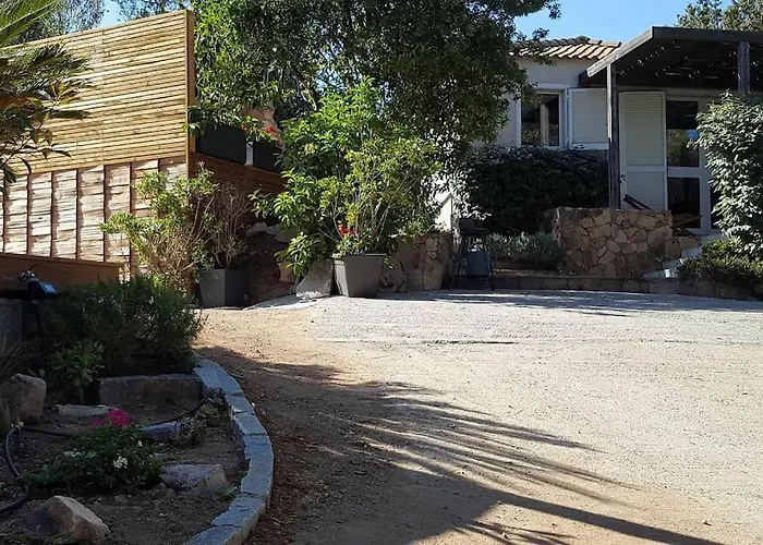 Maison Avec Jardin Et Parking Prive A 300m Du Centre De -vecchio Porto-Vecchio (Corsica)